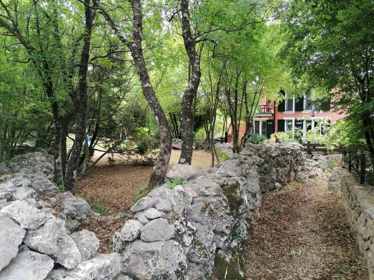 The Forest House Krk 1 Kras Luaran gambar