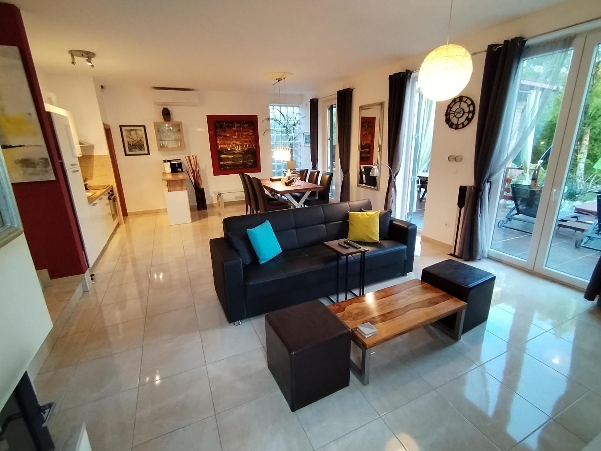 The Forest House Krk 1 Kras Luaran gambar