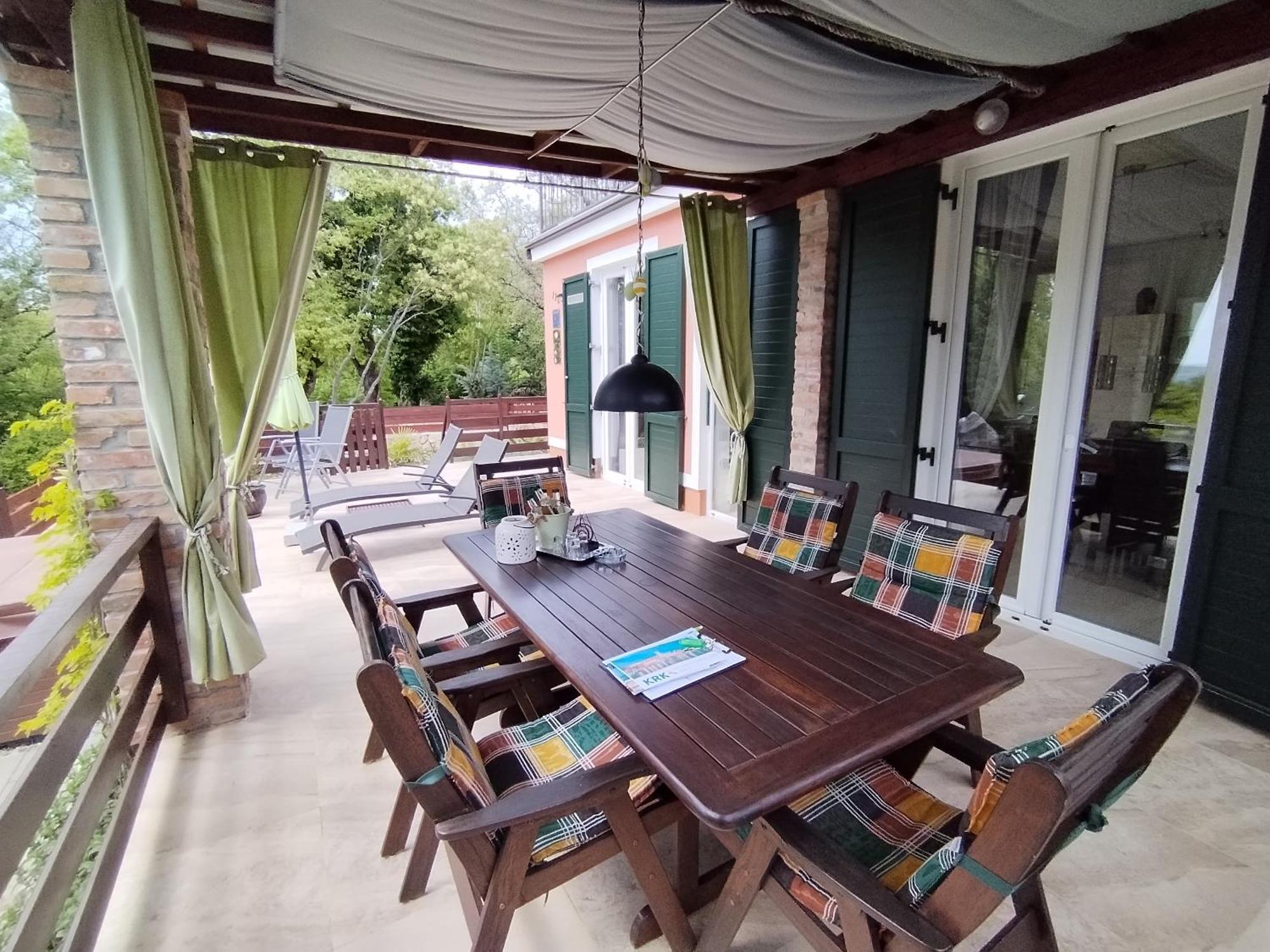 The Forest House Krk 1 Kras Luaran gambar